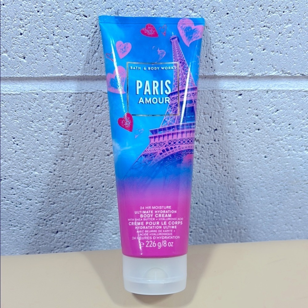 NWOT Bath & Body Works Paris Amour Body Lotion - Blue and Pink​​​